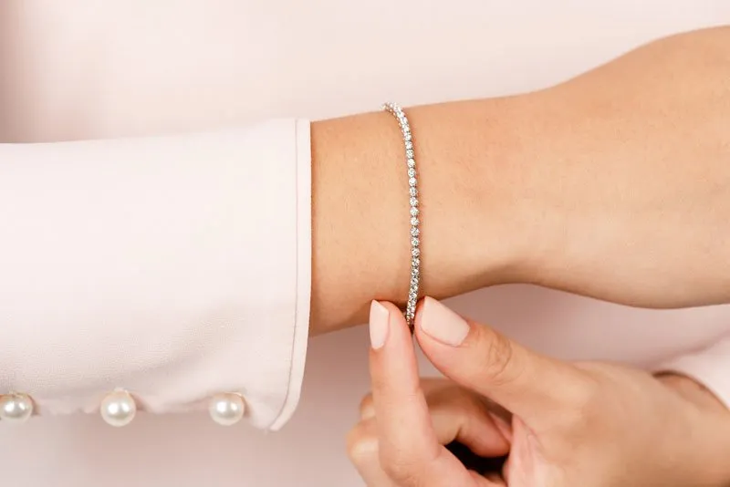 2 Prong Brilliant Round Lab-Grown Diamond Tennis Bracelet with 3.98 ct.(finished) 2.7mm