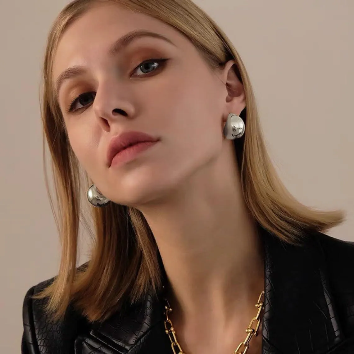 8YEARS Chunky Gold Hoop Earrings for Women, 18K Gold Plated Lightweight Waterdrop Hollow Open Hoops, Hypoallergenic Gold Earrings DupesTrendy Jewelry for Women