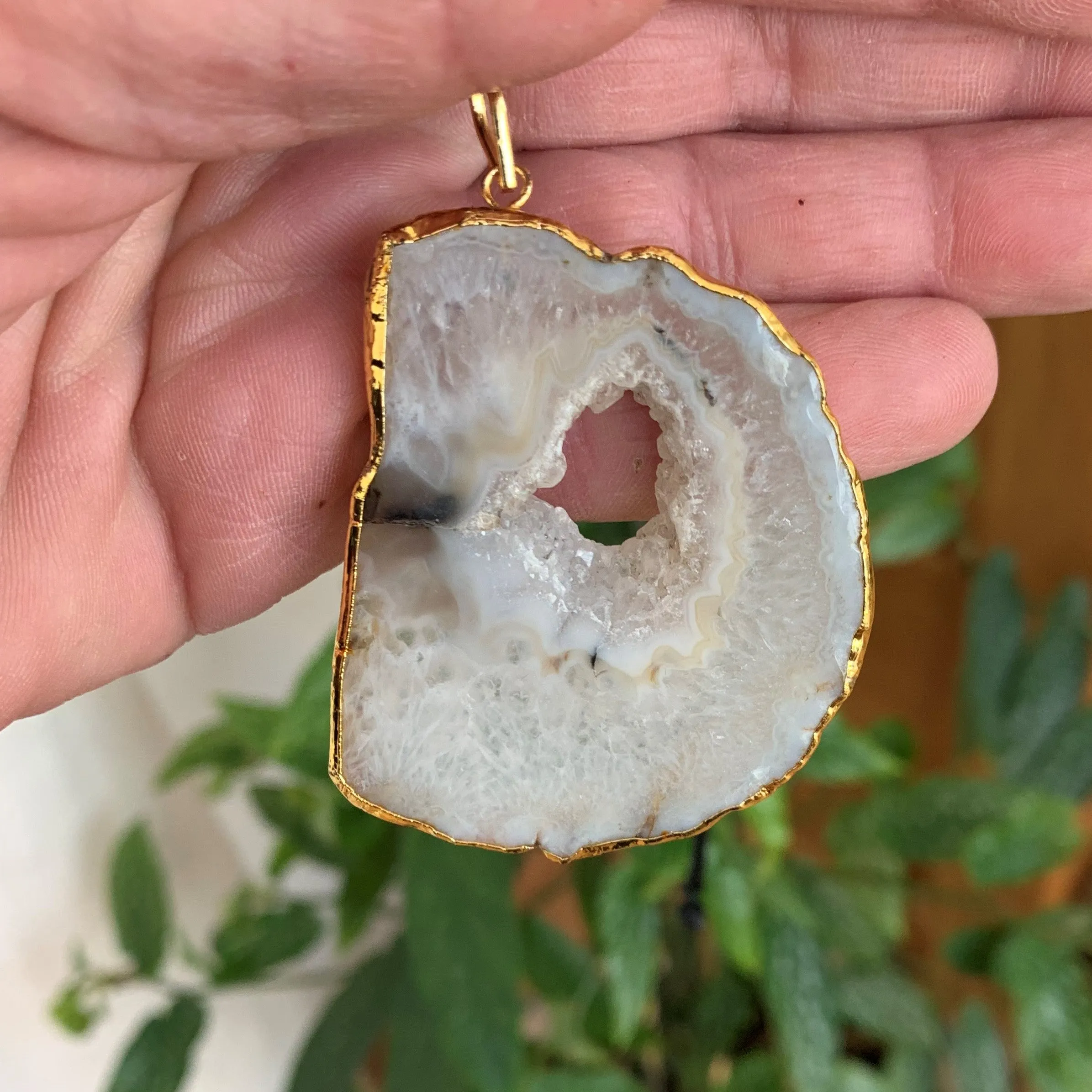 Agate slice pendant