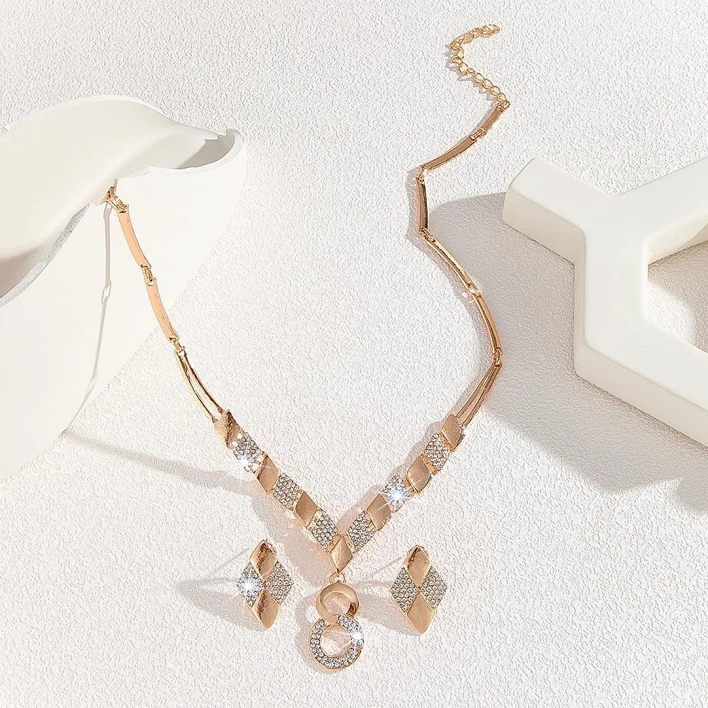 Alloy Crystal Statement Necklace Earrings Sets for Women Elegant Rose Gold Pendant Jewelry for Bridal Bridesmaid Weddings Parties Evening Events Special Occasions