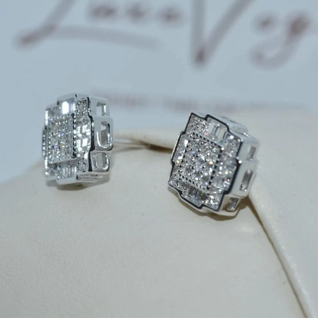 Apex Stones Studs
