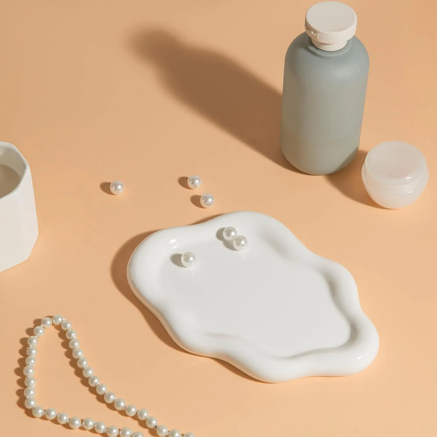 Cloud Trinket Dish, Chubby Jewelry Tray, Ceramic Jewelry Ring Trinket Dish for Rings Earrings Necklace Organizer, Mother's Day Thanksgiving Christmas Birthday Bridesmaid Gifts (White)