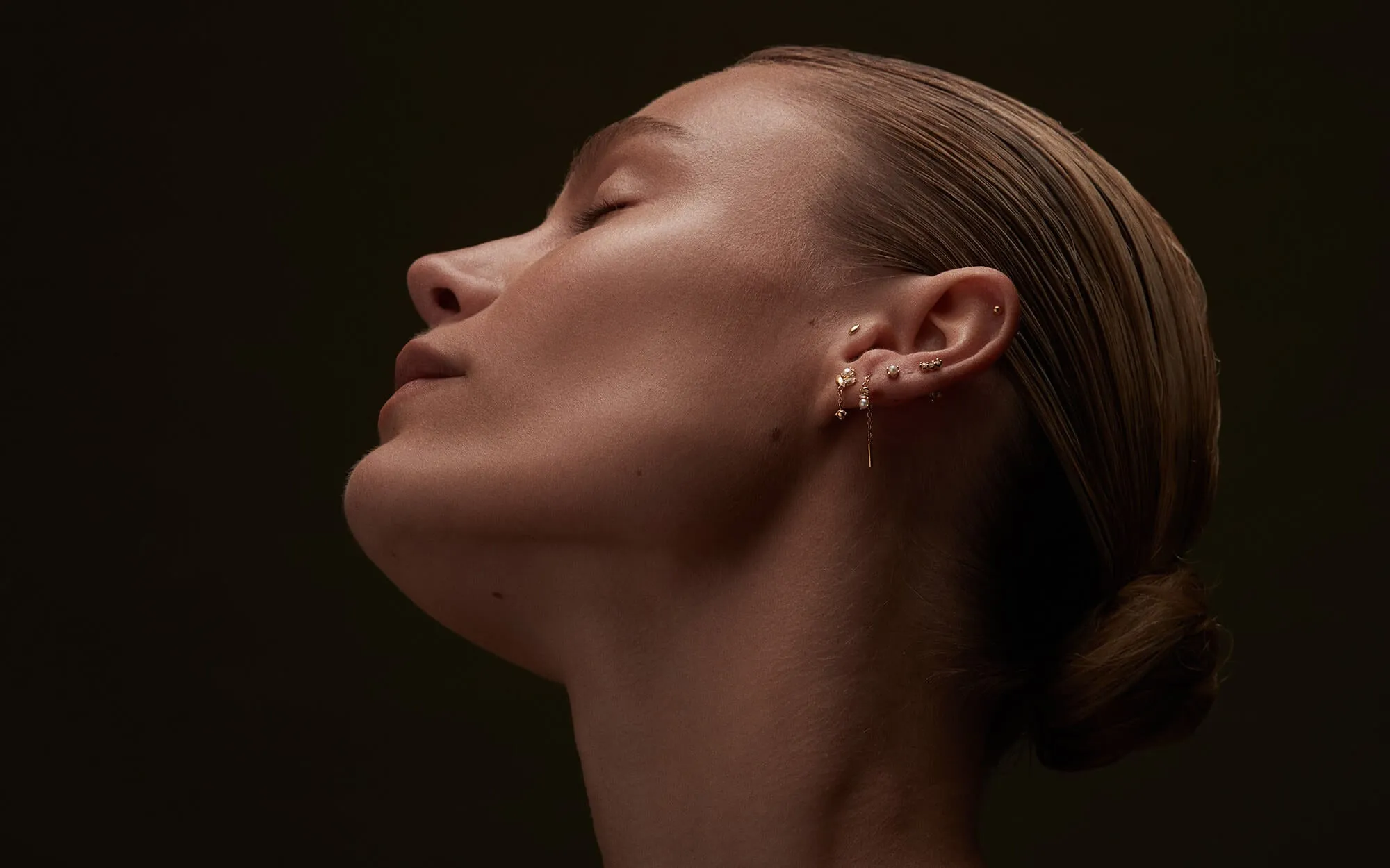CONTOUR TOPAZ STUDS (STERLING SILVER)