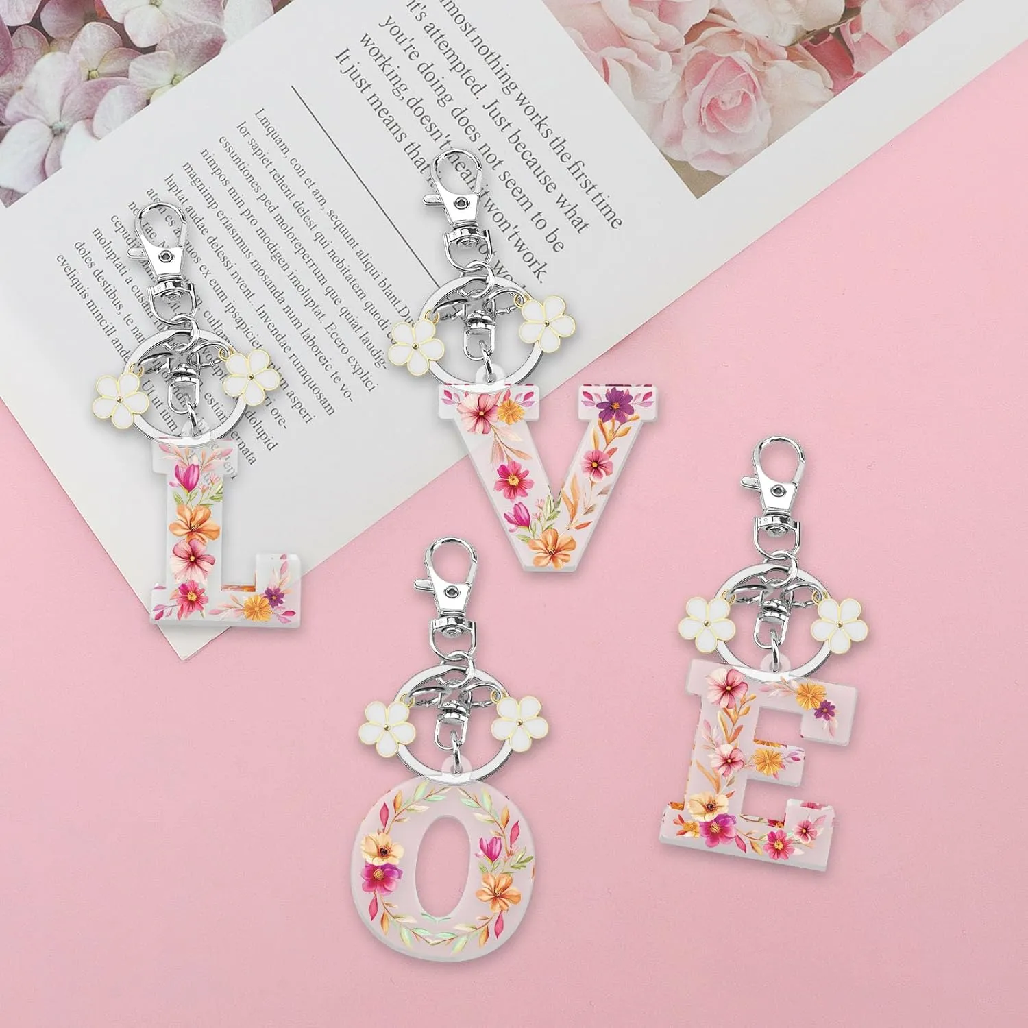 Cute Flower keychains for Women Initial Monogram A-Z Keychains Flower Keychain Accessories for Backpack Car Keys
