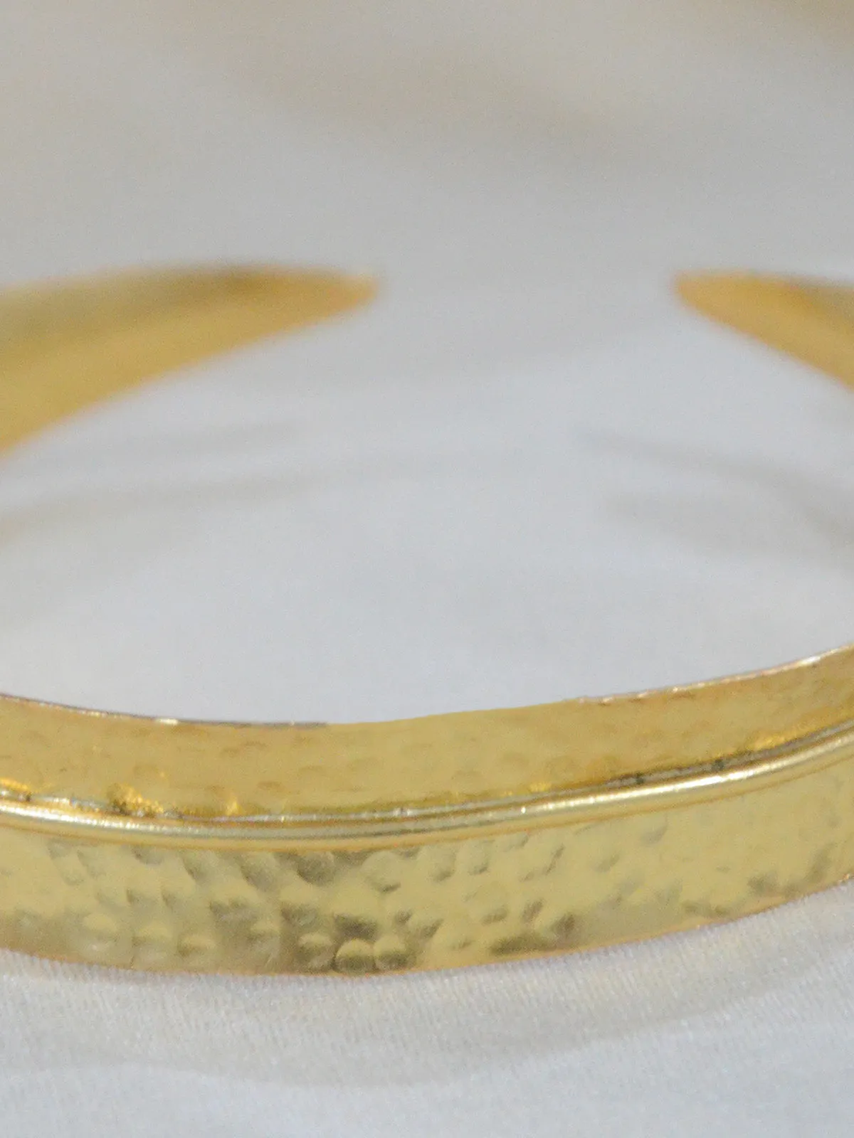 Dira Bangle Plain Gold Set of 2