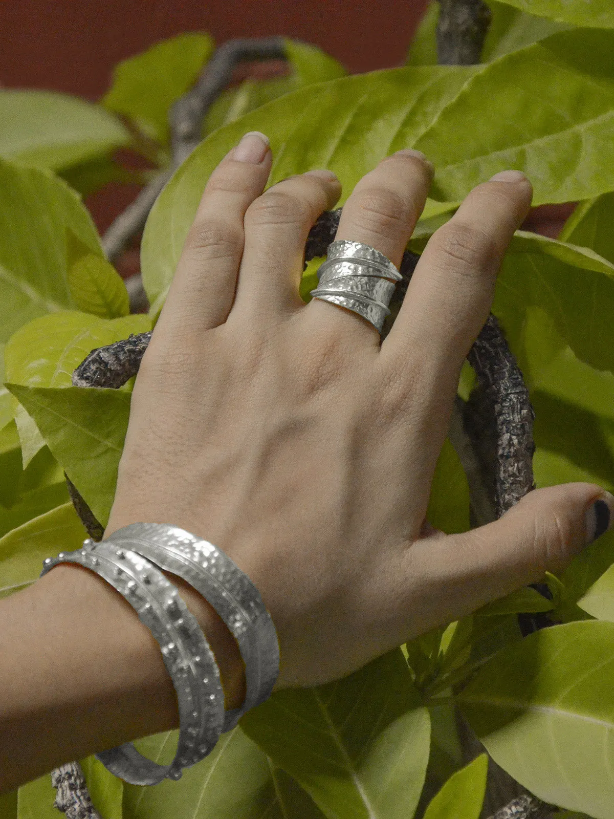 Dira Bangle Plain Silver Set of 2