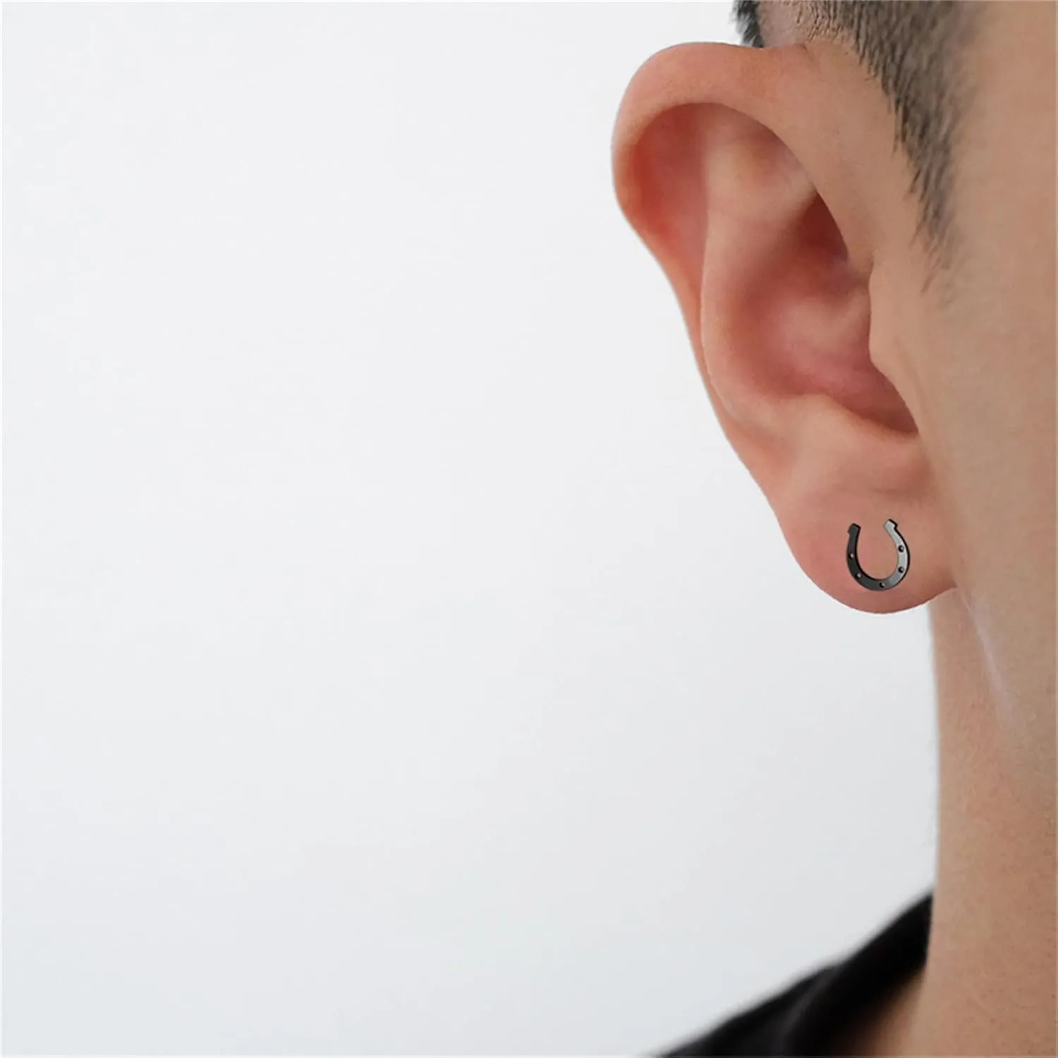 Dreuyet 4 Pairs Stainless Steel Horseshoe Stud Earrings Cute Minimalist U-Shaped Horseshoe Horse Stud Earrings Horse Animal Lover Jewelry Gifts