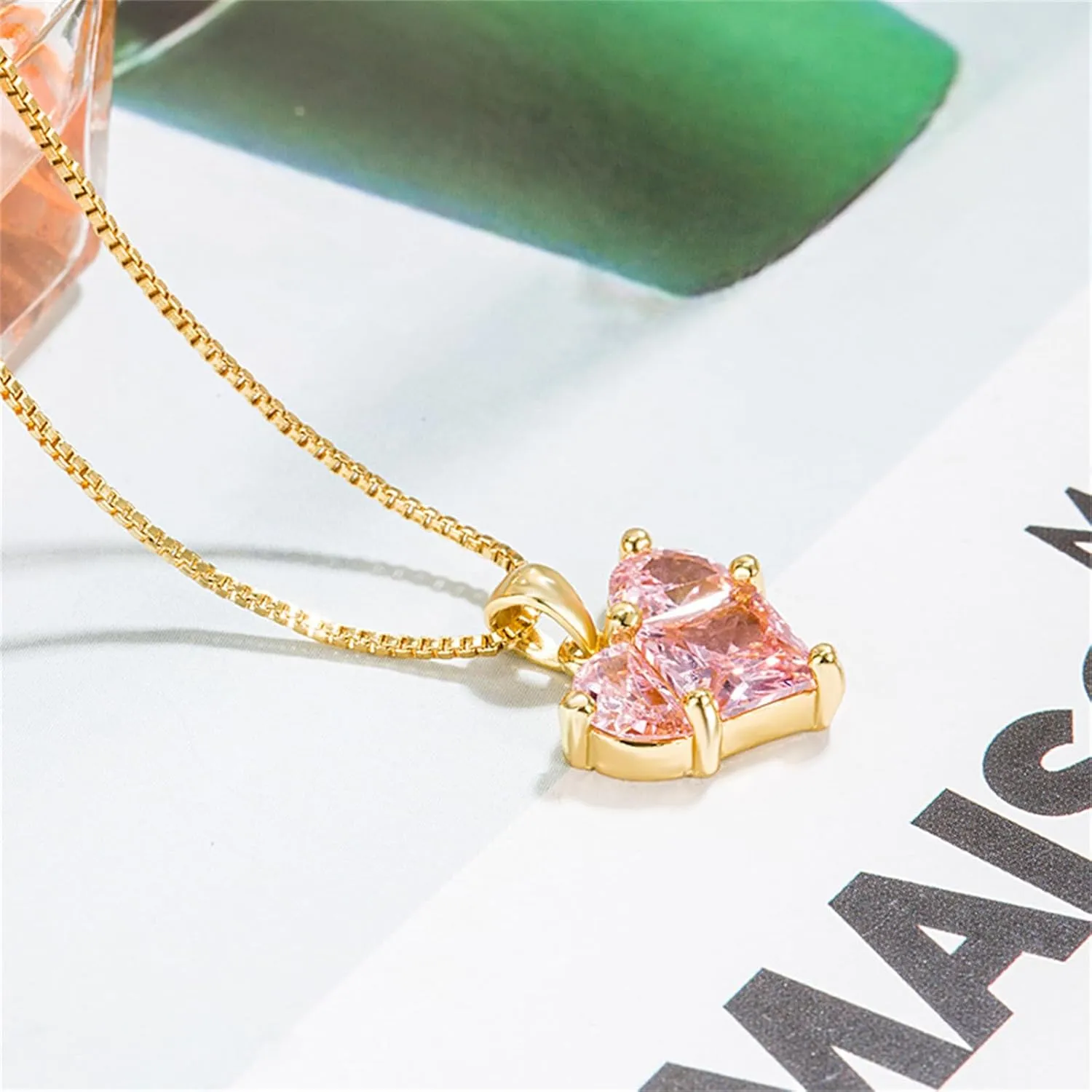 Dreuyet Pink Heart Necklace for Women Dainty Cute Y2k Silver Clear Crystal Heart with Arrow Pendant Choker Necklace Aesthetic Jewelry