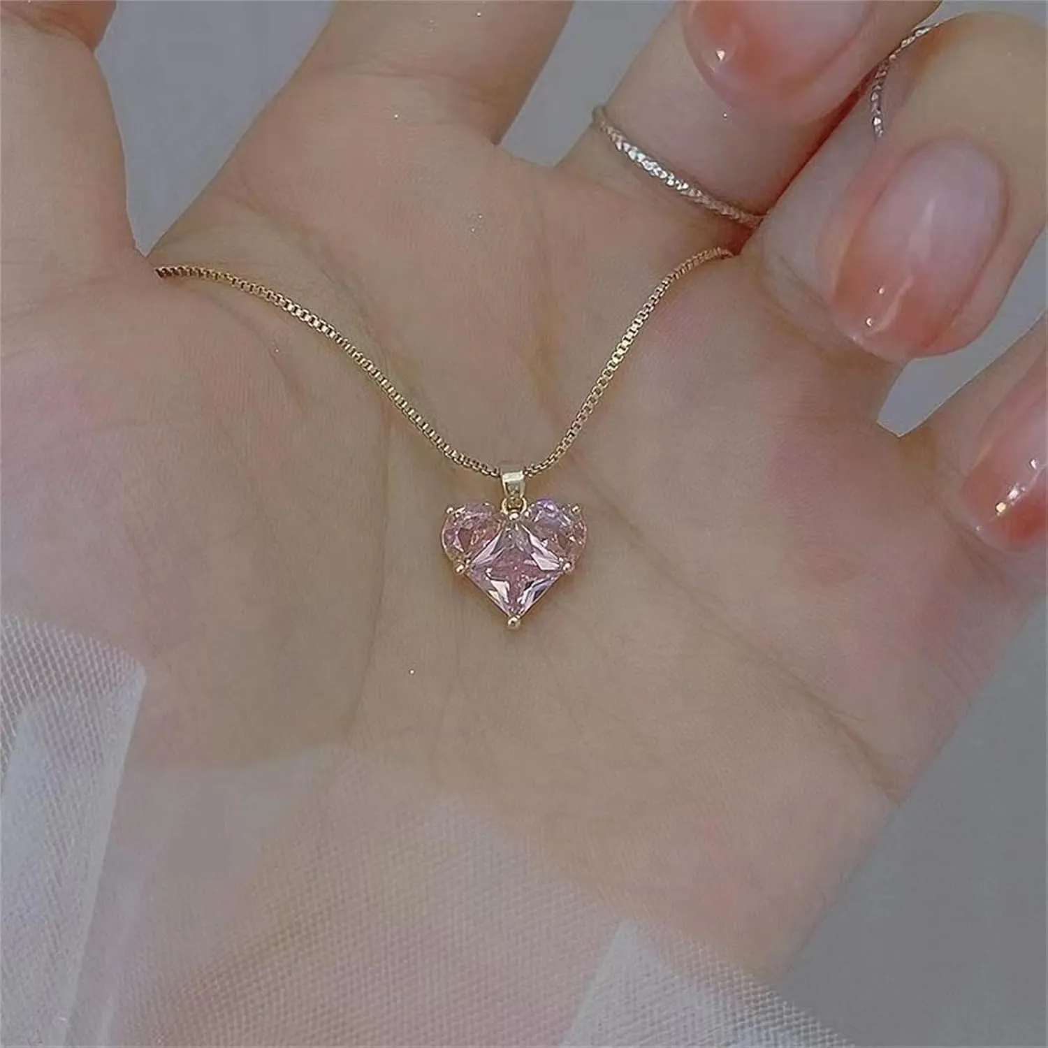 Dreuyet Pink Heart Necklace for Women Dainty Cute Y2k Silver Clear Crystal Heart with Arrow Pendant Choker Necklace Aesthetic Jewelry