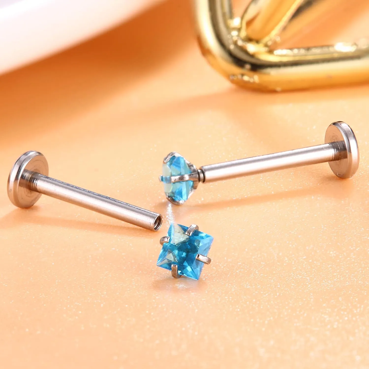 Drperfect 16G Internally Threaded Labret Stud Lip Rings Medusa Monroe Piercing 316L Stainless Steel CZ Cartilage Tragus Piercing Jewelry Forward Helix Earrings Nose Piercing 6mm 8mm 10mm