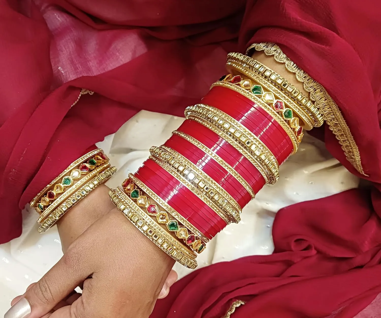Efulgenz Chura Bangles Punjabi Chuda Acrylic Bangle Set for Wedding Indian Bridal Bangle Set for Women Faux Kundan Crystal Bridal Dulhan Choora Bangle Set Bracelet Fashion Jewelry