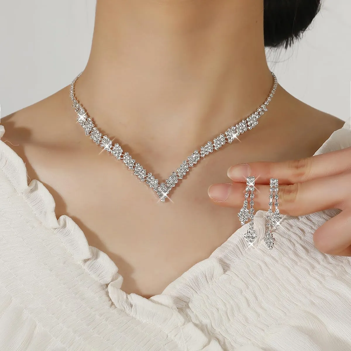 HUJUON Shiny Rhinestone Long Tassel Dangle Earrings Necklace Set Cubic Zirconia Drop Earrings Clavicle Necklace Wedding Bride Jewelry for Women