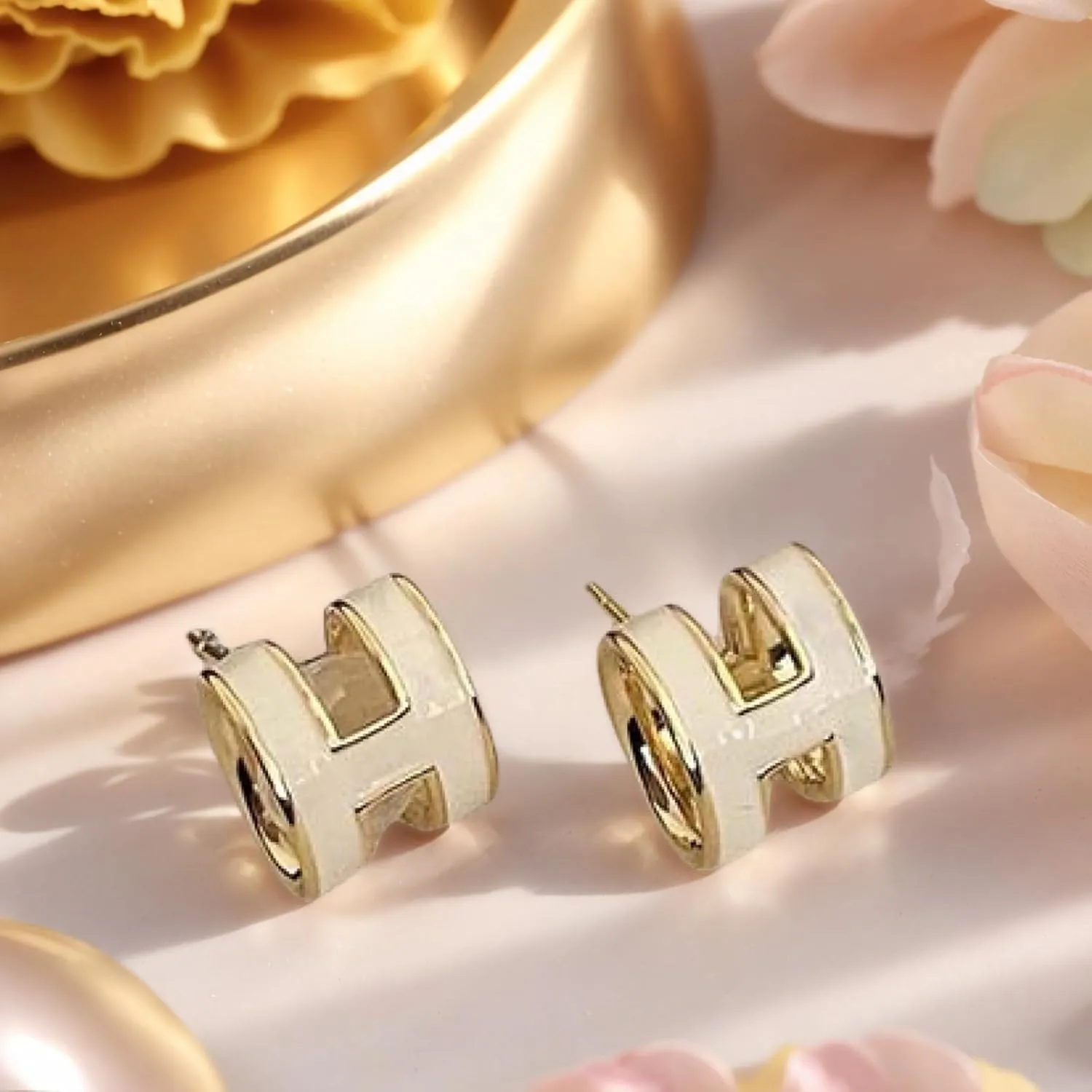 Hypoallergenic H Alphabet Enamel Stud Earrings, Stainless Steel 18K Gold Plated Geometric Design for Daily & Gifts (Red/White/Black)