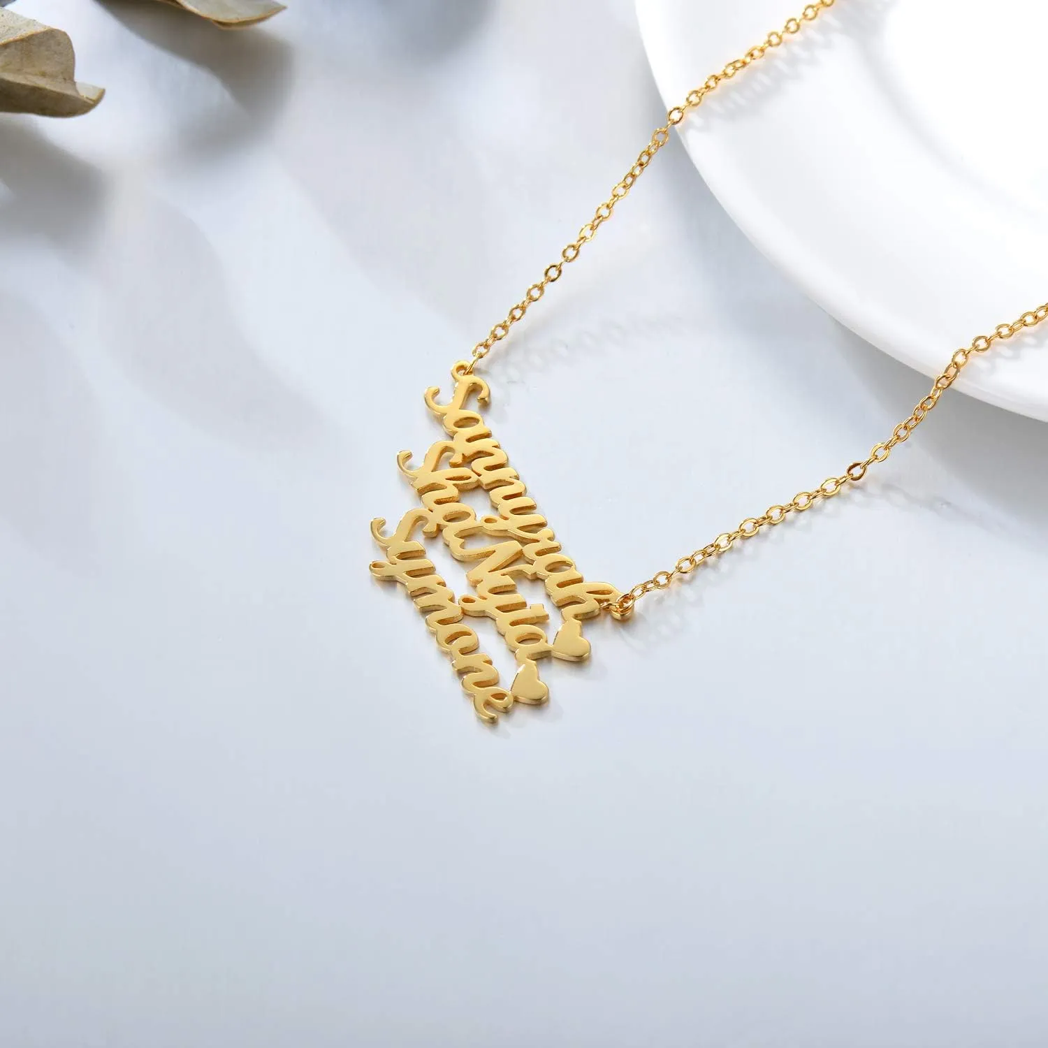 LONAGO Three Name Necklace Personalized Custom Made Any Nameplate Family Name Heart Pendant Jewelry Gift for Women Mom