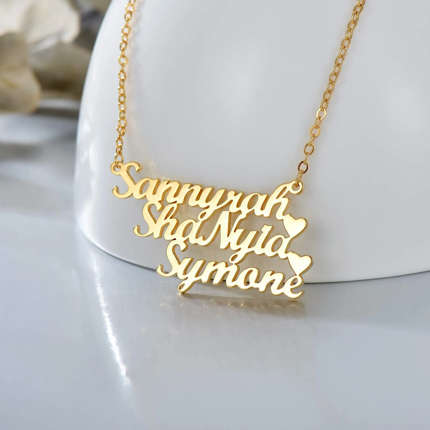 LONAGO Three Name Necklace Personalized Custom Made Any Nameplate Family Name Heart Pendant Jewelry Gift for Women Mom