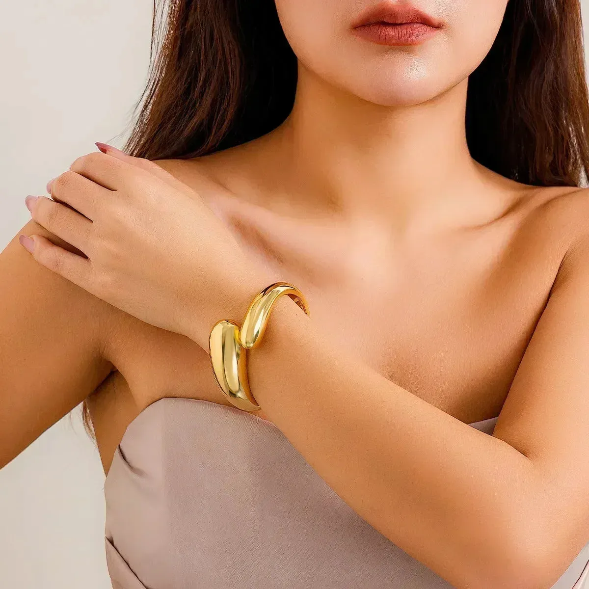 Luxury Trendy Gold Heavy Metal Bangles | Irregular Geometric Cuff Bracelet for Women