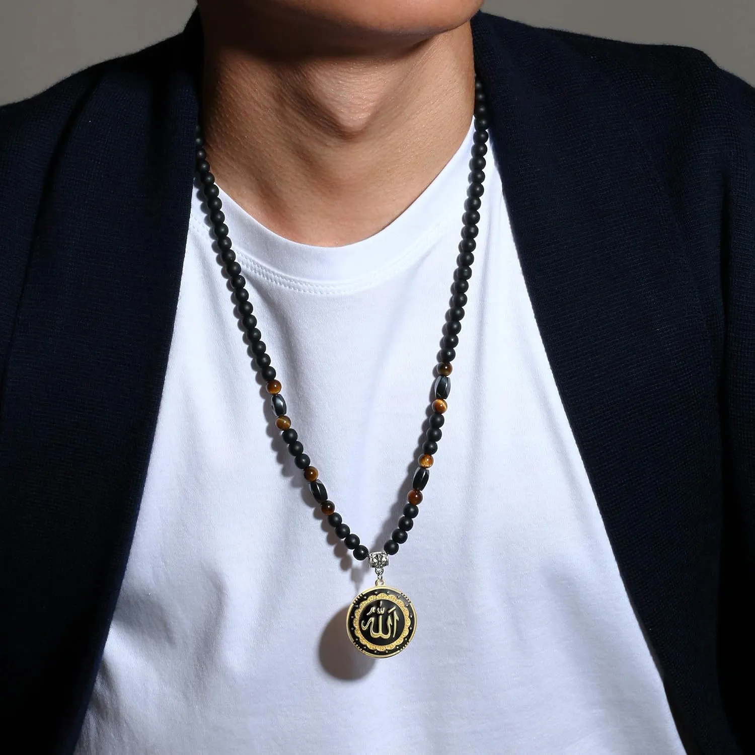 MEALGUET Allah Medallion Necklace, Stainless Steel Islamic Jewelry,Arabic Jewelry,Allah Name of God Round Pendant Necklace for Women and Men with Agate Beaded Chain, Muslim Gift Jewelry, Gift