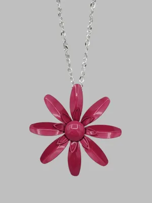 Metal Daisy Pendant Necklace in Pink