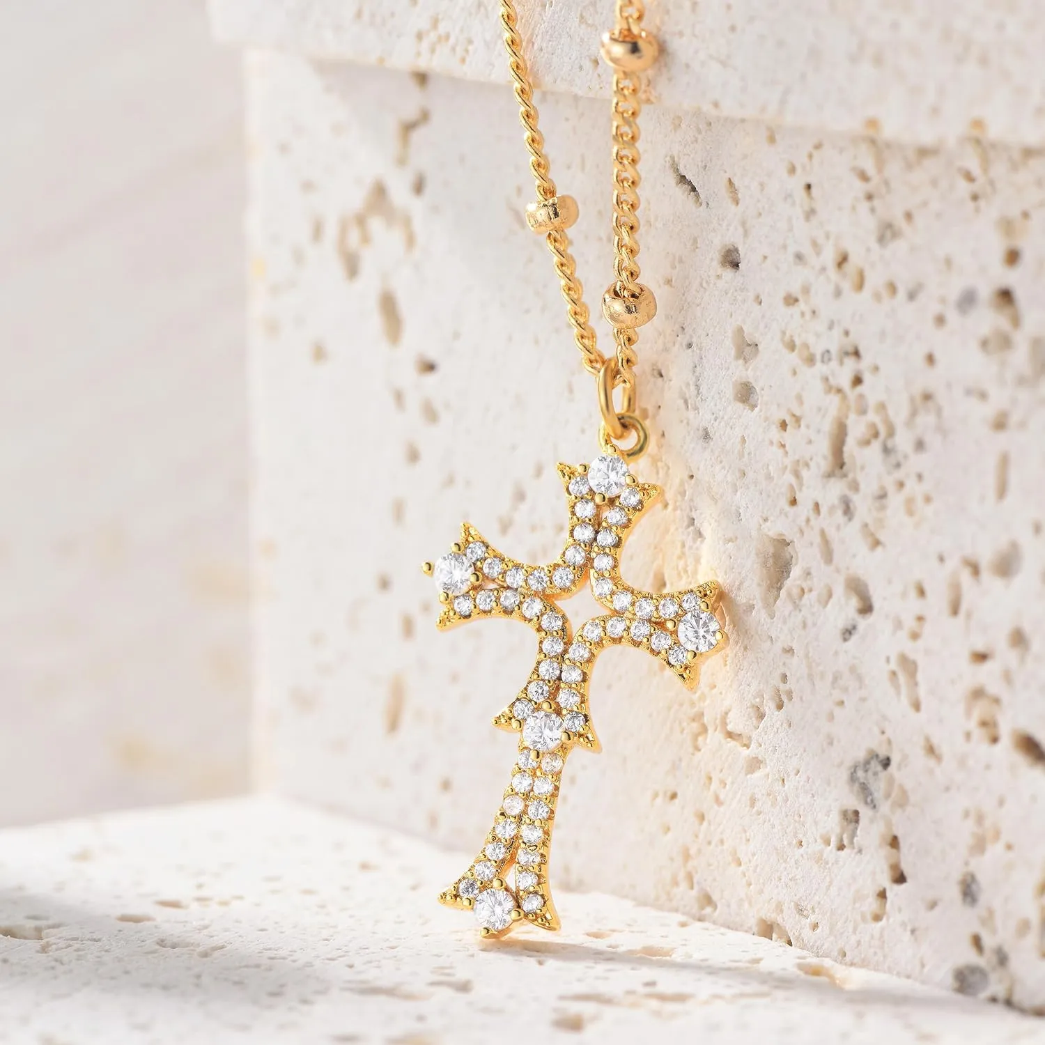 MEVECCO Gold Cross Necklace 18K Gold Plated Cubic Zircon Cross Pendent Necklace Handmade Simple Dainty Chain Necklace Everyday Jewelry