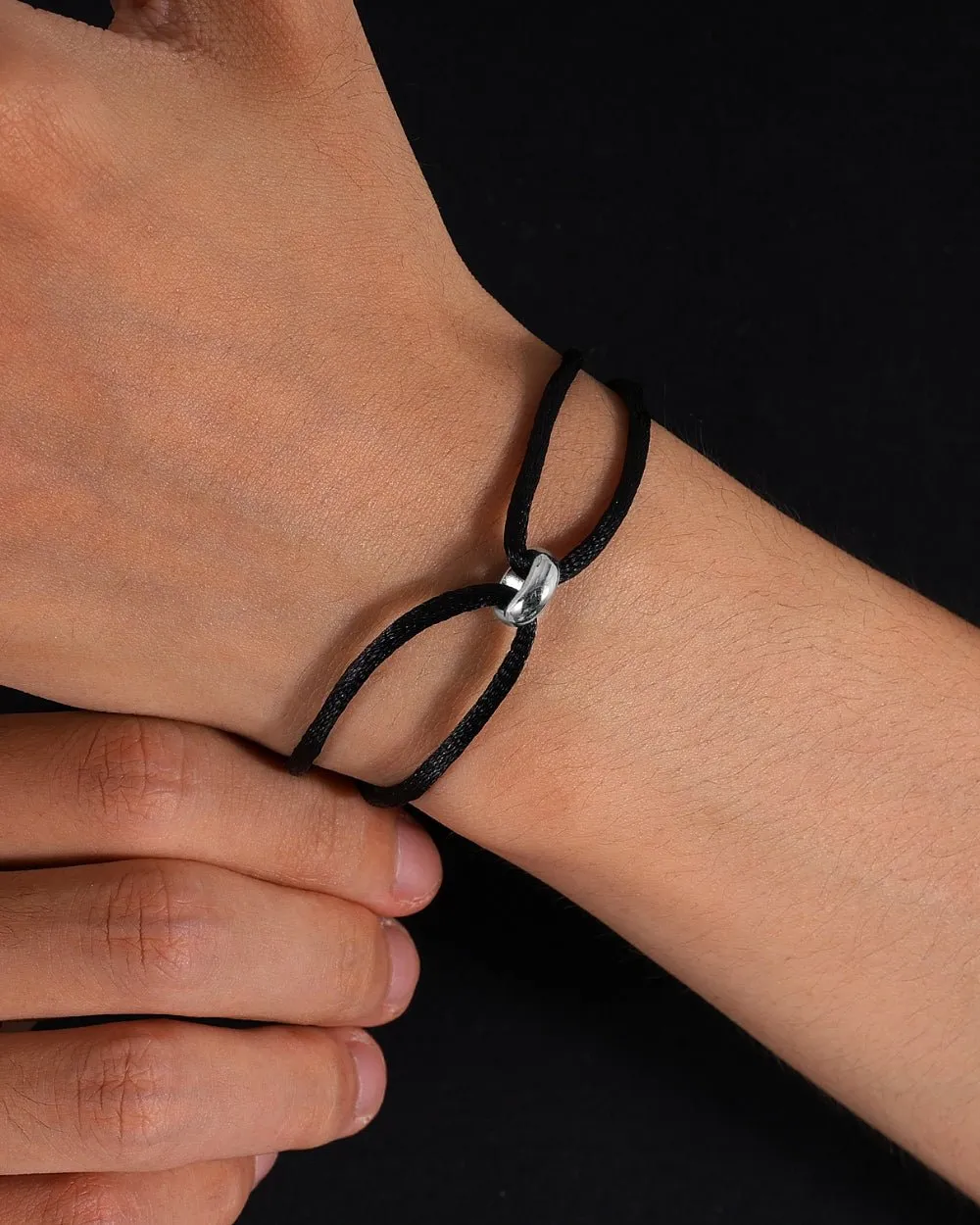 MINIMAL CORD BRACELET. - WHITE GOLD