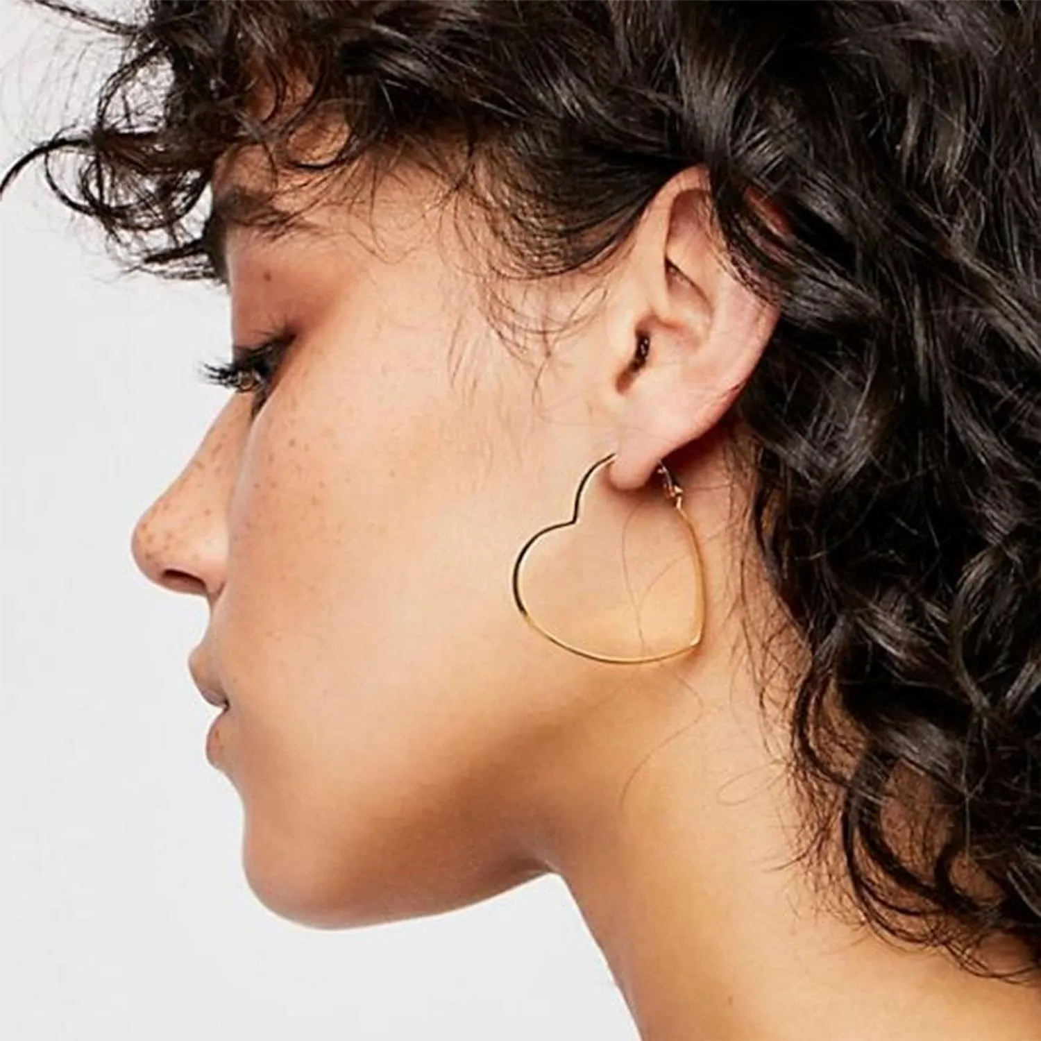 OOOPEL 2mm Thin 3D Laser-Cut Silver Heart Hoop Earrings for Women Gold Plating S925 Silver Post Heart Hoops Minimalist Gold Heart Shaped Hoops for Work/Travel/Gift
