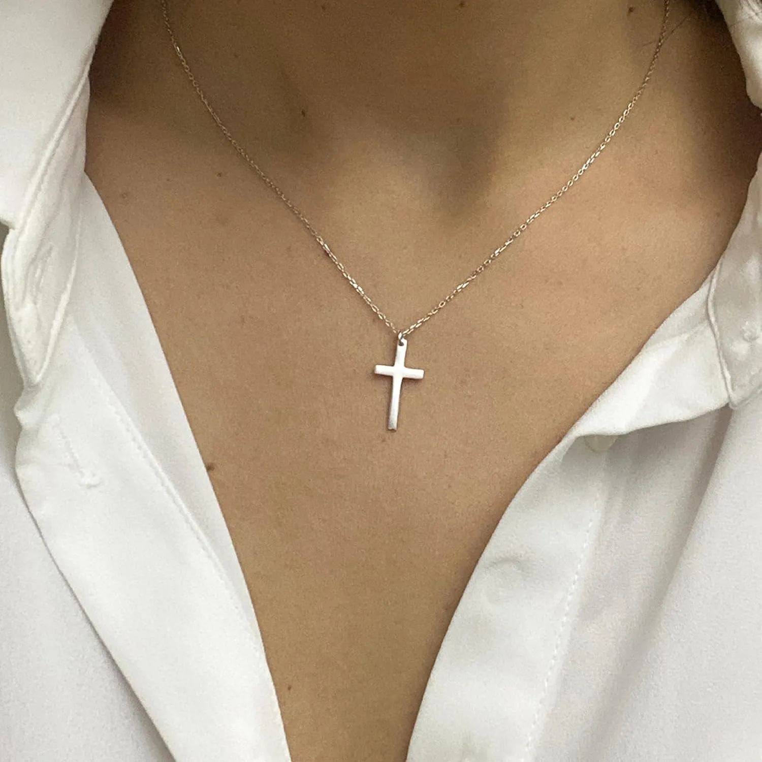 Pencros Simple Cross Necklace 18K Gold/Silver Filled Crucifix Faith Pendant Dainty Cross Choker Tiny Necklace for Women