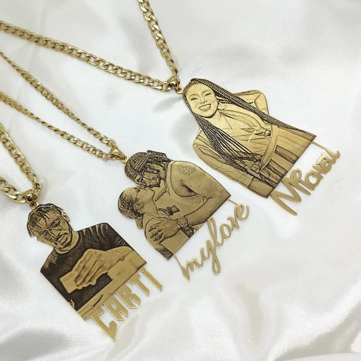 Picture Necklace Personalized Photo Custom Pendant Chain for Men Women 18K Gold Plated Photo Necklace Memorial Gift