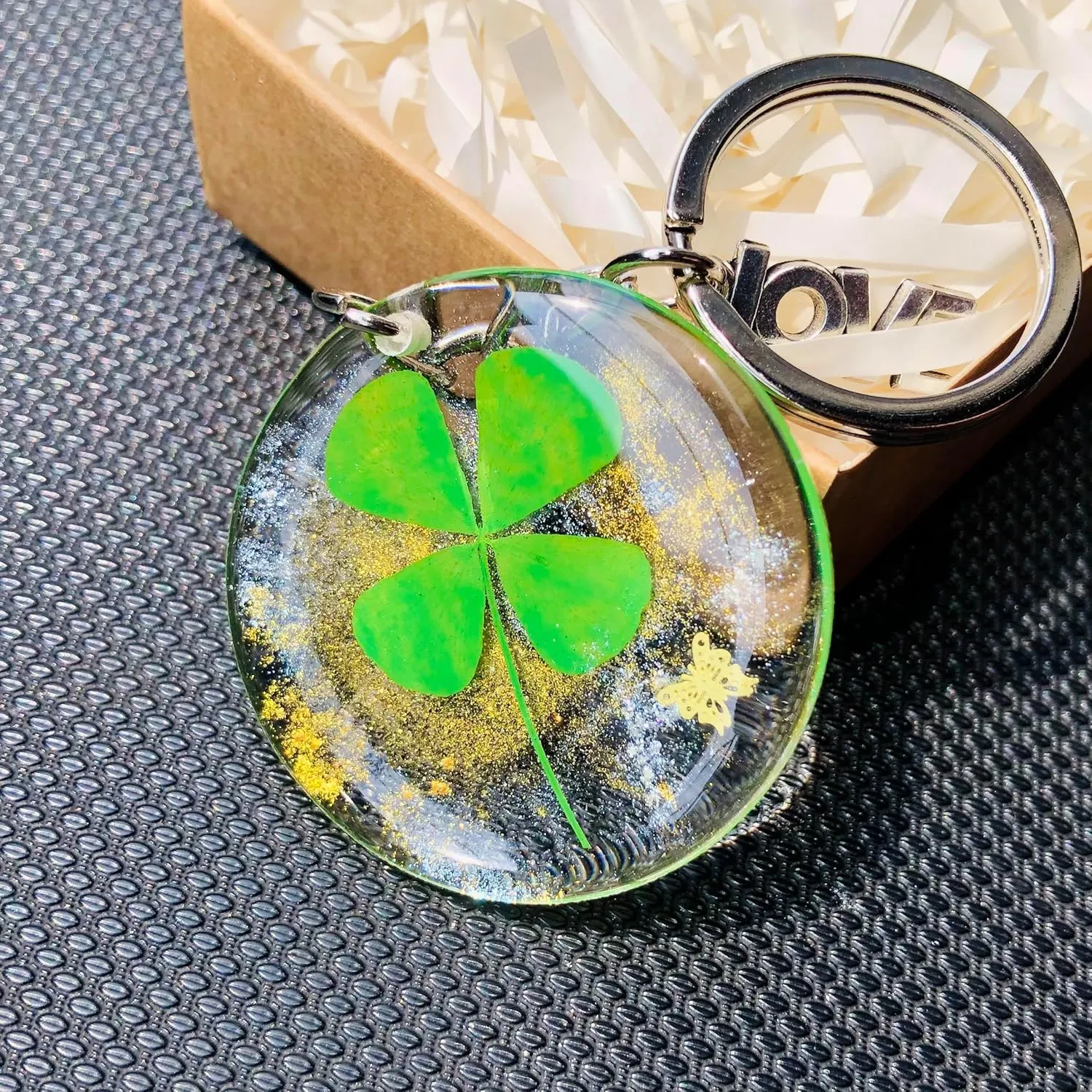Real Lucky Green 4 Leaf Clovers Key Ring Four Leaf Clover Keychain for WomenGirl Boy Charms Keychain Accessories