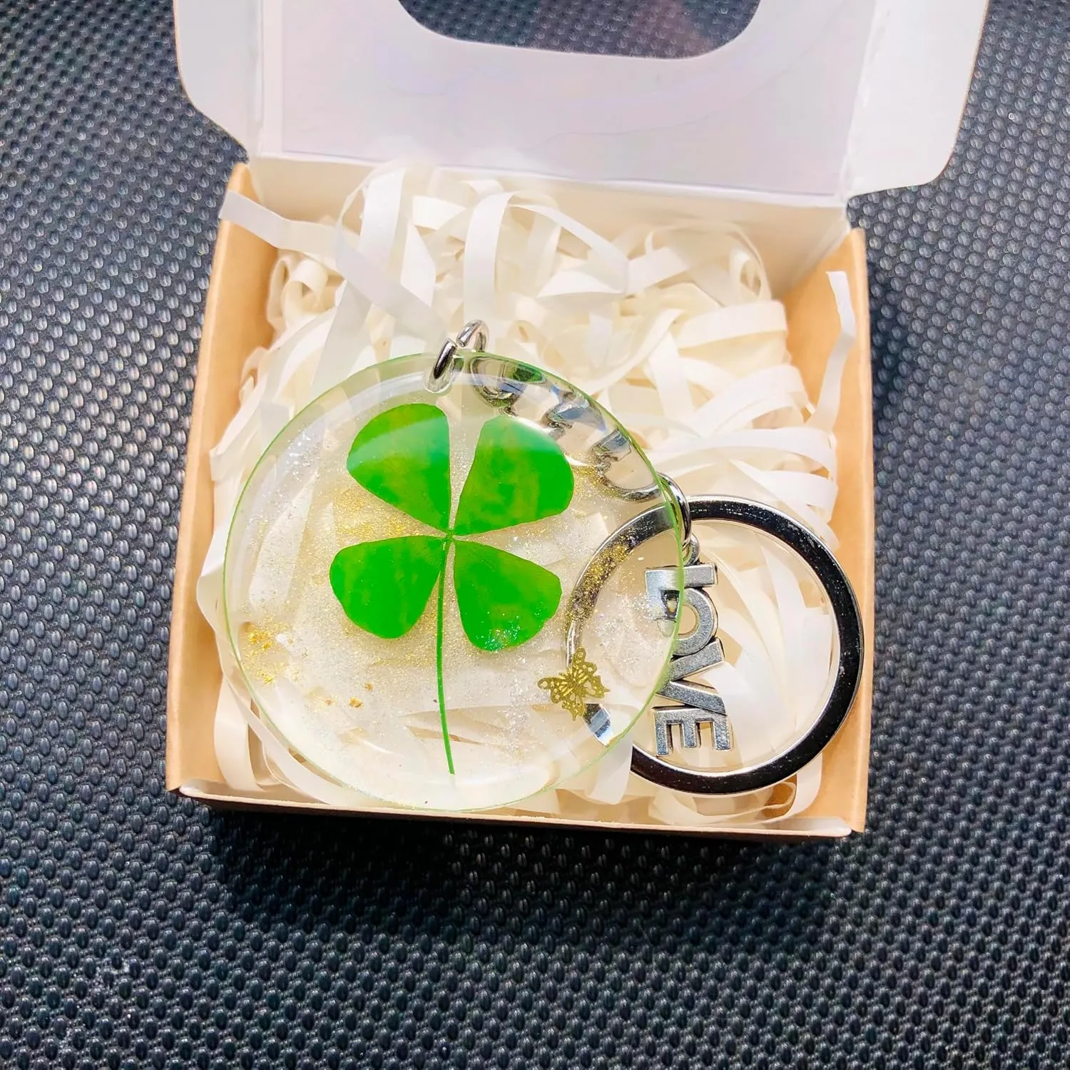Real Lucky Green 4 Leaf Clovers Key Ring Four Leaf Clover Keychain for WomenGirl Boy Charms Keychain Accessories