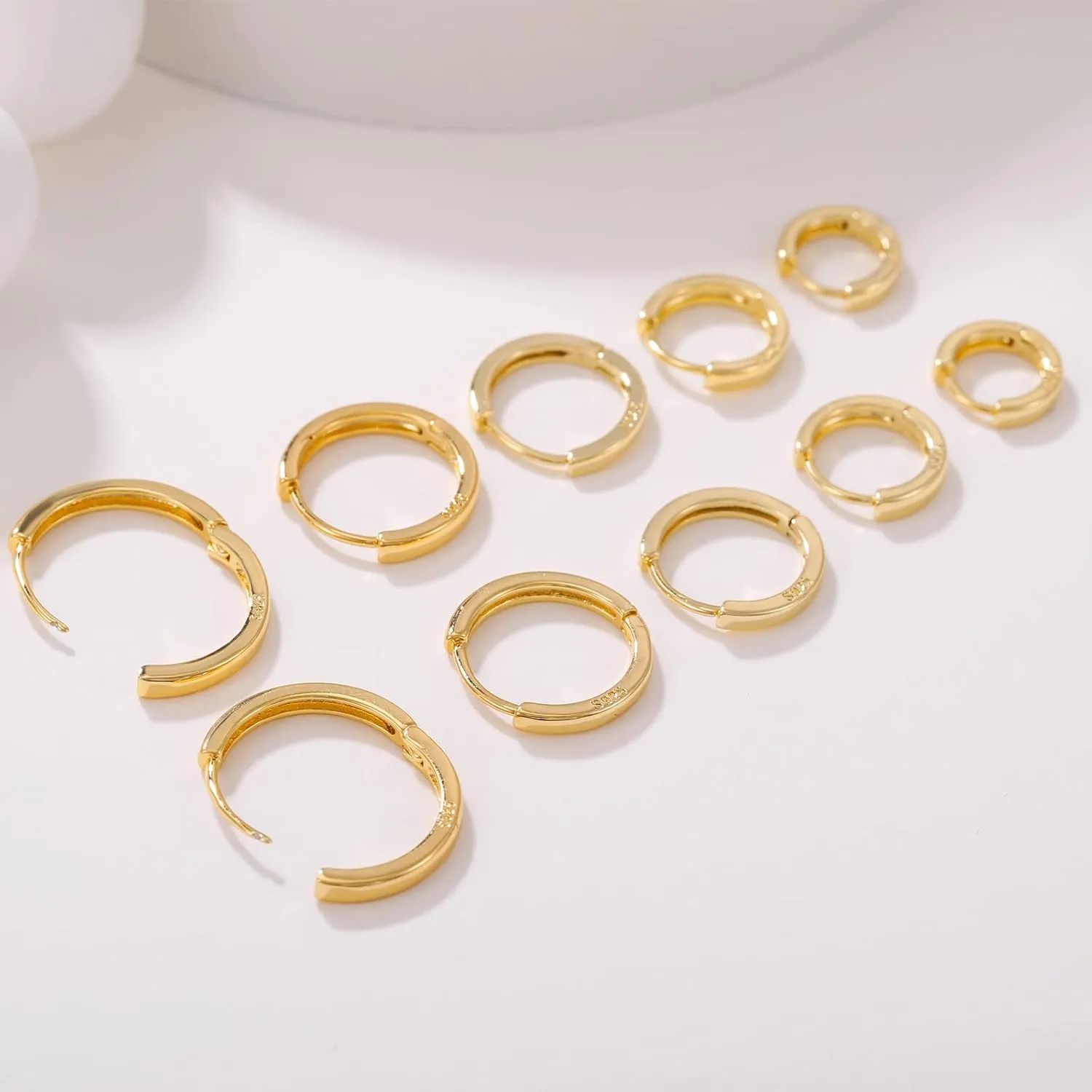 Senteria 925 Sterling Silver Plated Hoop Earring 5 Pairs Small Silver Hoop Earrings Hypoallergenic Silver Hoop Earring for Women Cartilage Sleepers Huggie Earrings Sets 8/10/12/14/16mm