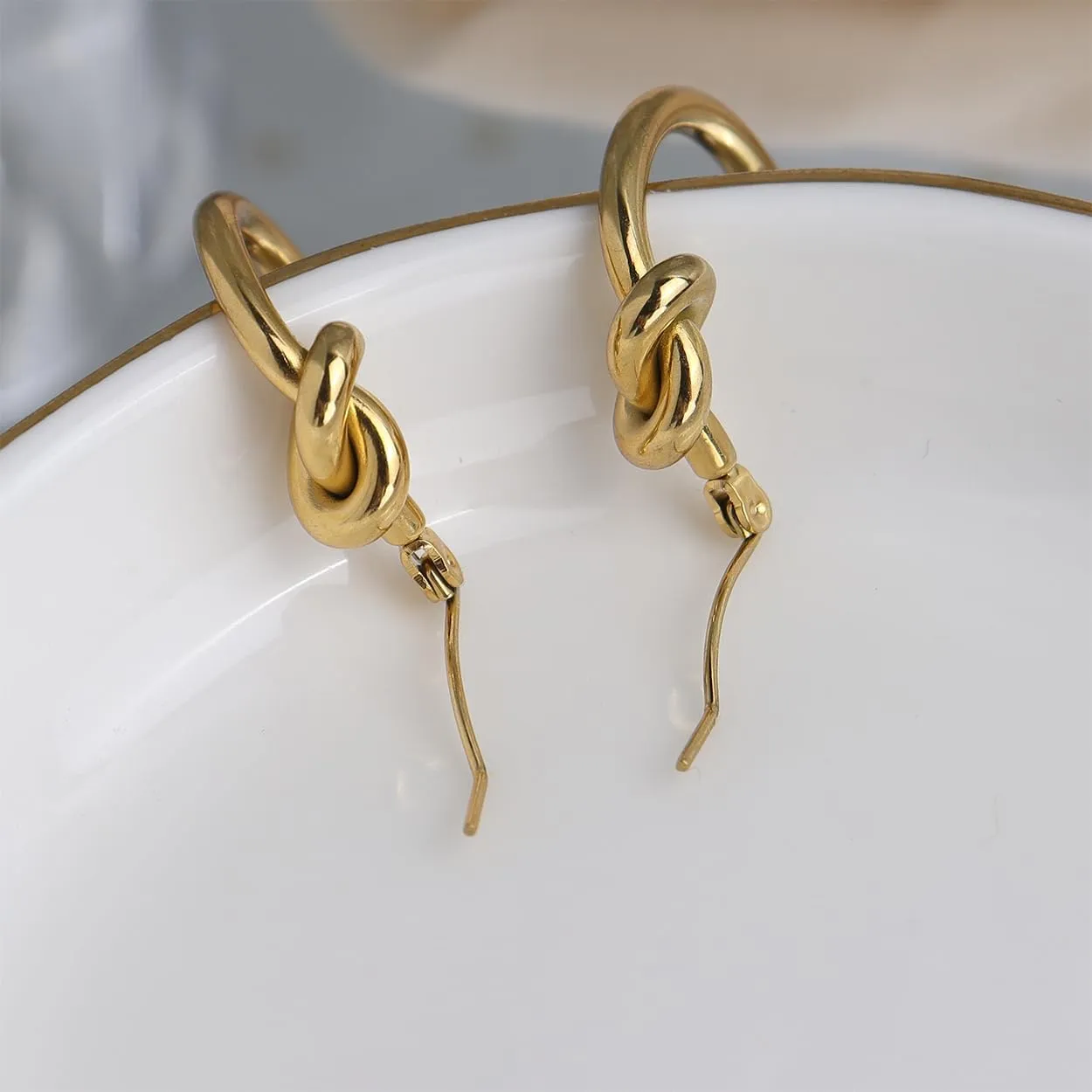 Sonateomber Chunky Gold Hoop Huggie Earrings for Women  Large Sparkly Rhinestone Crystal Circle Hoops Hypoallergenic Statement Wedding Bridal Prom Jewelry Gift