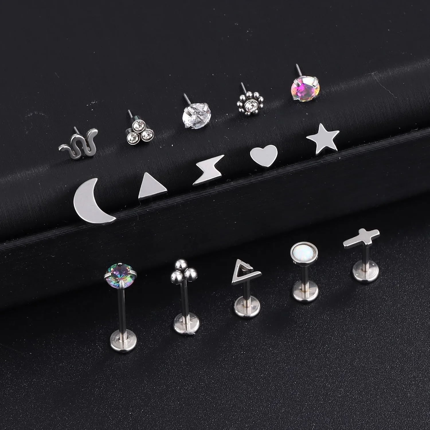 SONNYX 18K Gold/Sliver Plated Threadless Nose Rings Studs for Women Men 316L Surgical Steel Push in Flat Back Earrings Hypoallergenic CZ Lip Labret Nose Studs Cartilage Helix Nostril Tragus Piercing Jewelry 16G 18G