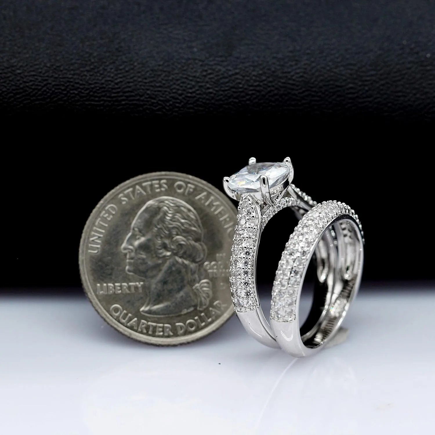 Uloveido 2 PCS Platinum Plated Square Zirconia Cushion Halo Engagement Wedding Ring Set for Women Y591