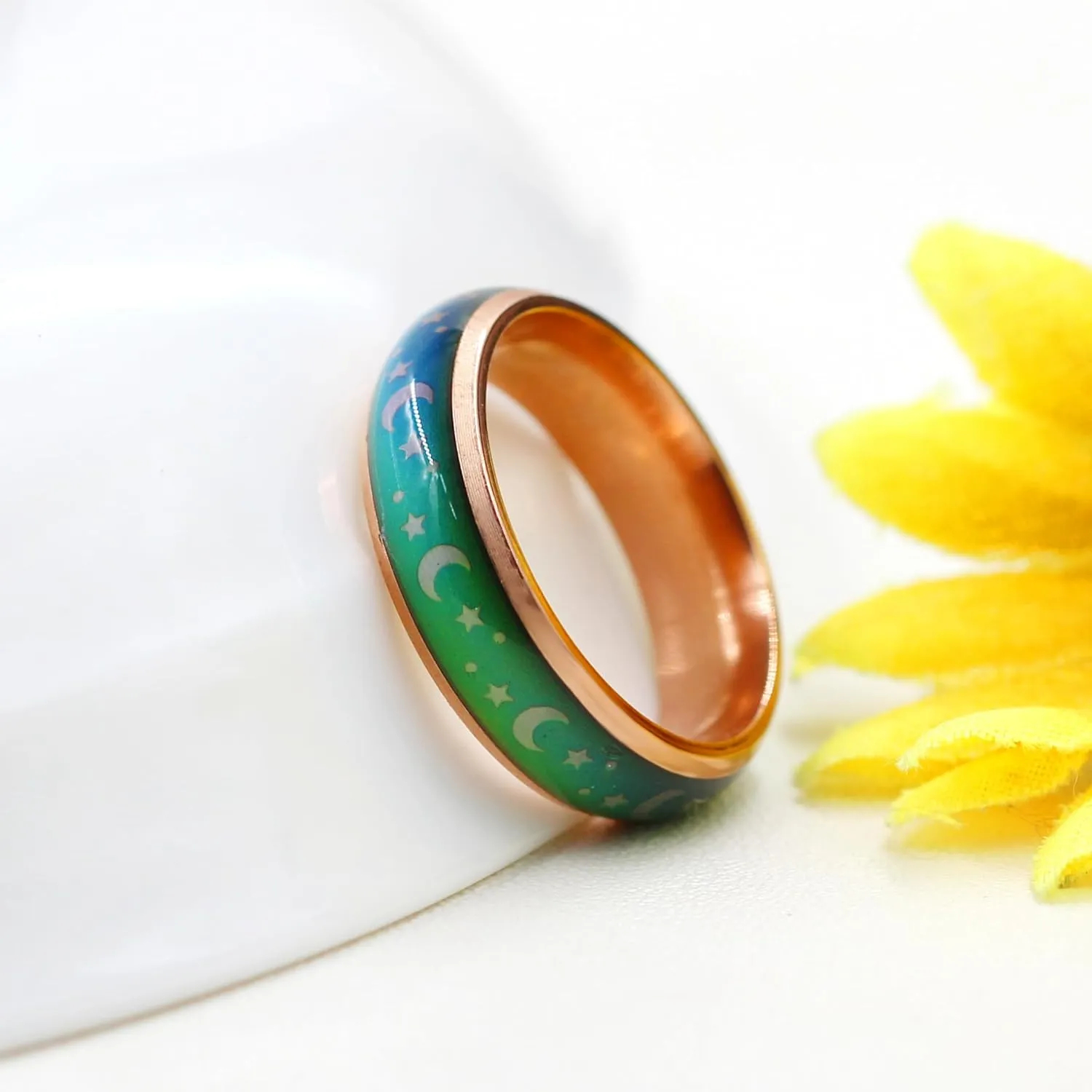 Uloveido 6MM Stainless Steel Band Comfort Fit Temprature Sensitive Color Changing Mood Rings Rainbow Tone
