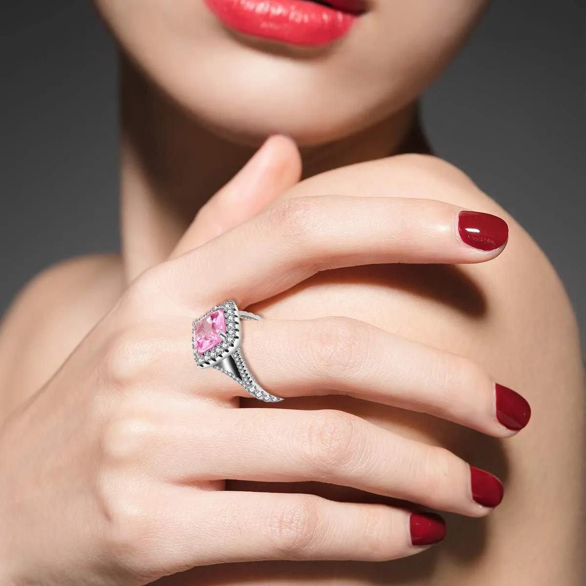 Uloveido Platinum Plated Sparky Cushion Cut 3 Carats Pink Cubic Zirconia Stone Solitaire Square Wedding Ring Split Shank Y586