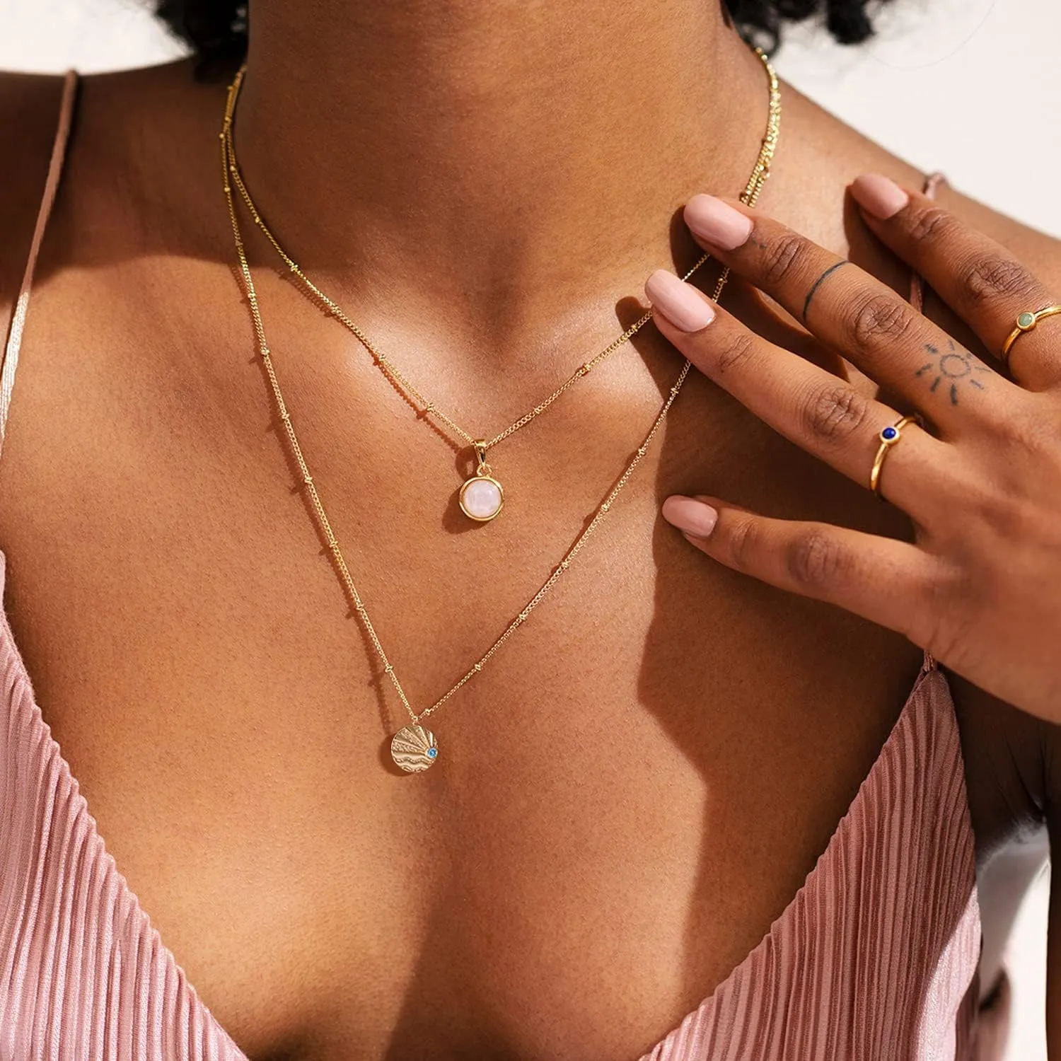 VACRONA Coin Necklace 18k Gold Plated Vintage Textured Medallion Coin Pendant Round Circle Disk Dainty Necklace for Women