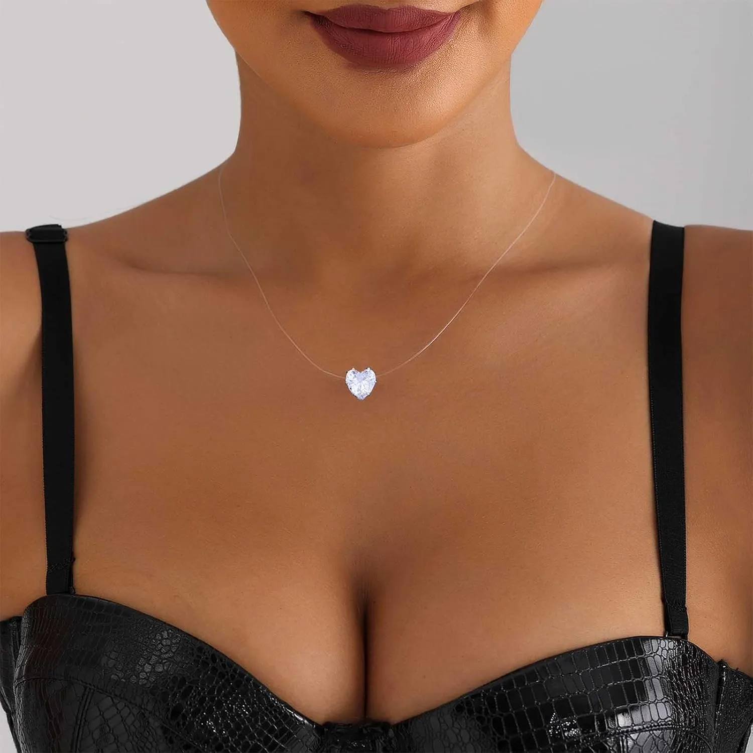 Vintage Crystal Pendant Necklace Silver Rhinestone Choker Necklace Tiny Solitary Necklace Transparent Invisible Chain Necklace Cz Fishing Line Necklace Chain Jewelry for Women and Girls